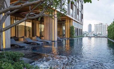 For sale 1 bed condo in Khlong Toei, Bangkok