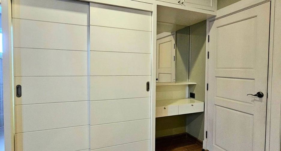 Продажа 1 кровать кондо в Хуаи Кхщанг, Бангкок
