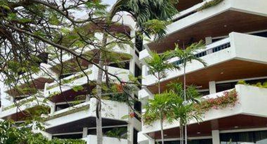 For sale 3 bedrooms condo in South Pattaya, Pattaya