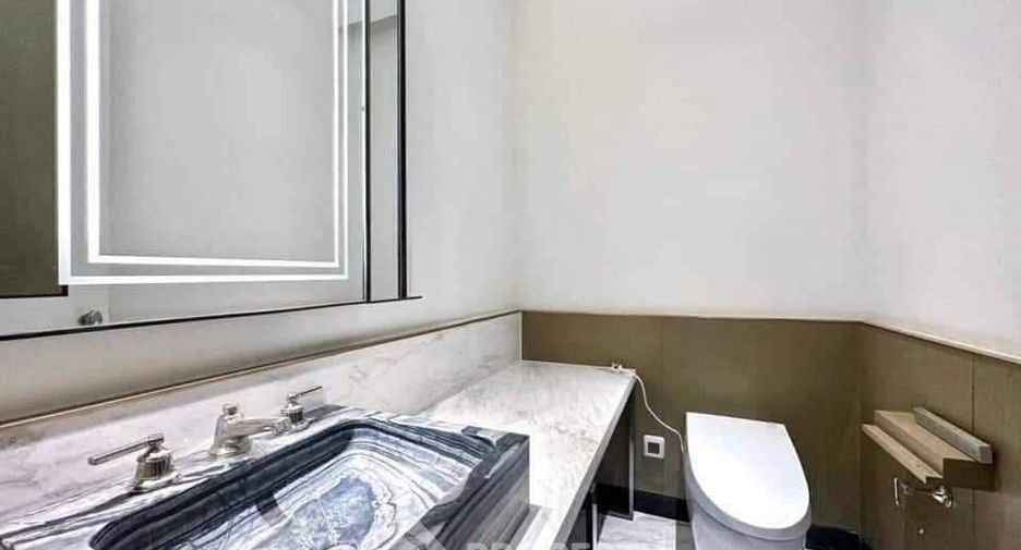 For sale 1 bed condo in Khlong San, Bangkok