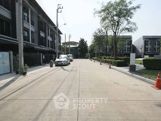 For sale 3 bedrooms townhouse in Chom Thong, Bangkok