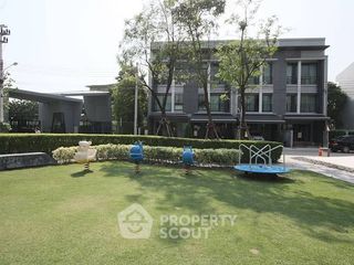 For sale 3 bedrooms townhouse in Chom Thong, Bangkok