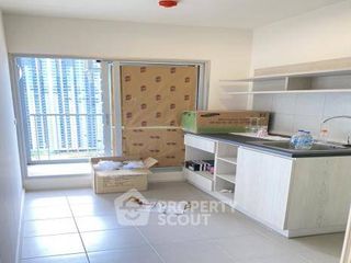 For sale 1 bed condo in Thon Buri, Bangkok
