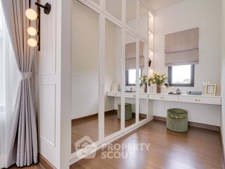 For sale 4 bedrooms house in Lat Krabang, Bangkok