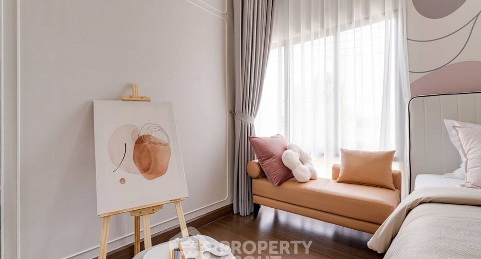 For sale 4 bedrooms house in Saphan Sung, Bangkok