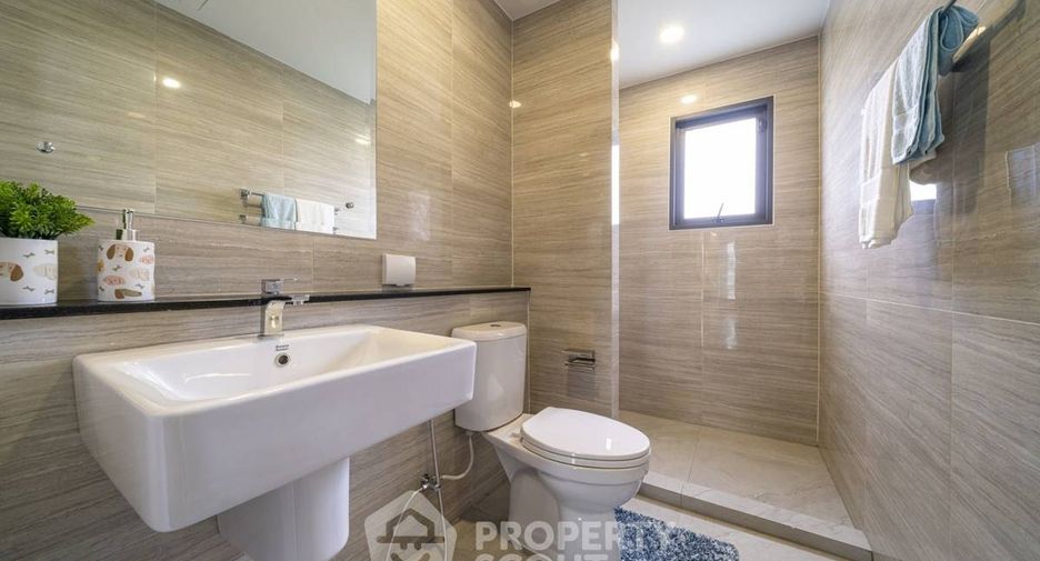 For sale 4 bedrooms house in Saphan Sung, Bangkok