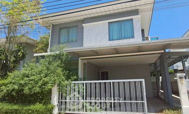 Haus zum Kauf mit 3 Zimmer in Saphan Sung, Bangkok