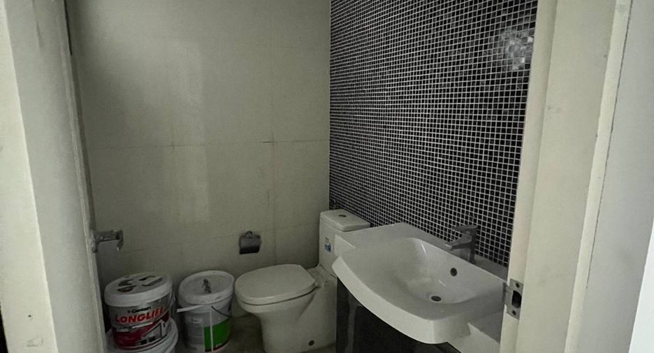 Haus zum Kauf mit 3 Zimmer in Bueng Kum, Bangkok