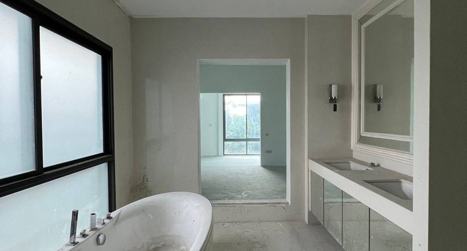 Haus zum Kauf mit 3 Zimmer in Bueng Kum, Bangkok