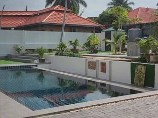 For sale 3 bedrooms villa in Bang Lamung, Chonburi