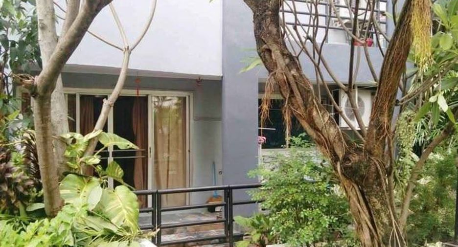 For sale 2 bedrooms condo in Khlong Toei, Bangkok