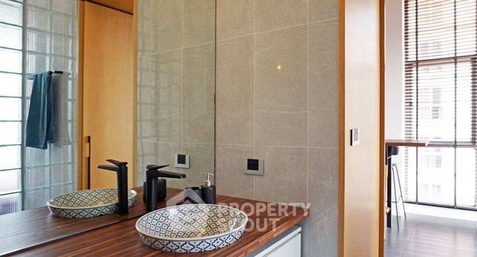 For sale 1 bed condo in Huai Khwang, Bangkok