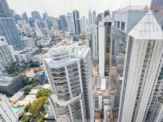 For sale 5 bedrooms condo in Watthana, Bangkok