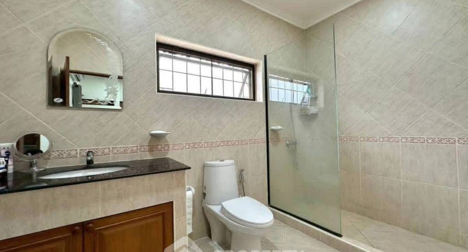 For sale 2 ベッドルーム villa in East Pattaya, Pattaya