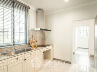For sale 4 bedrooms house in Bang Khae, Bangkok