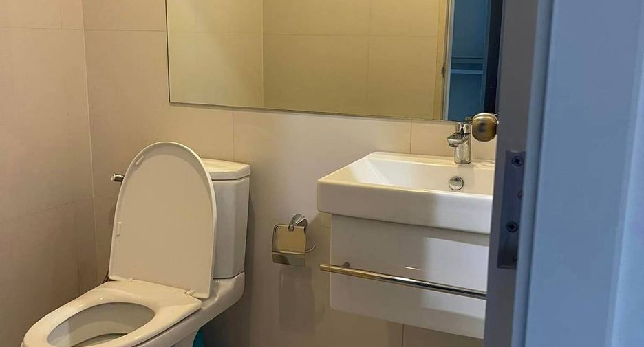 For sale 2 bedrooms condo in Watthana, Bangkok