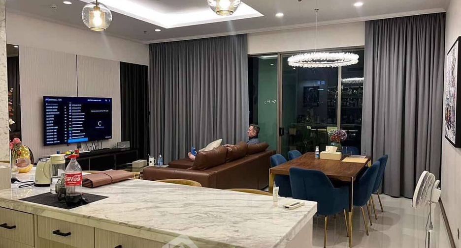 For sale 3 bedrooms condo in Watthana, Bangkok