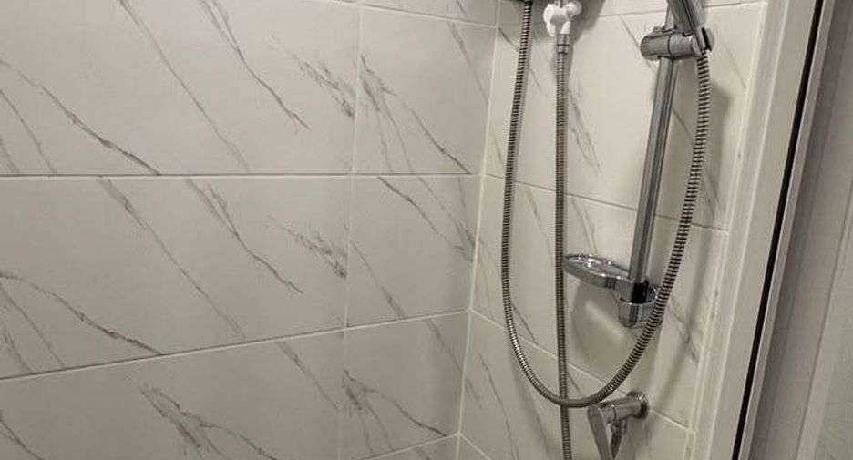For sale 1 bed condo in Wang Thonglang, Bangkok