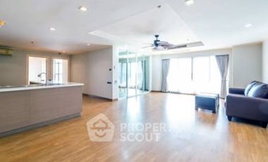 For sale 4 bedrooms condo in Bang Rak, Bangkok