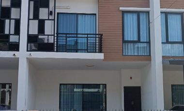 Reihenhaus zum Kauf mit 3 Zimmer in Prawet, Bangkok
