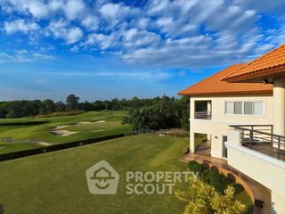 For sale 5 bedrooms house in Si Racha, Chonburi