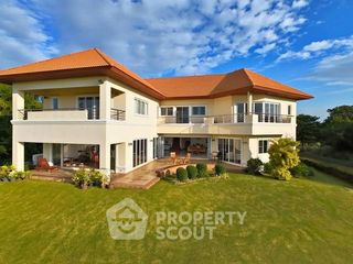 For sale 5 bedrooms house in Si Racha, Chonburi