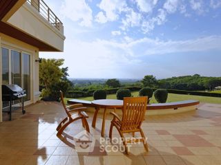 For sale 5 bedrooms house in Si Racha, Chonburi