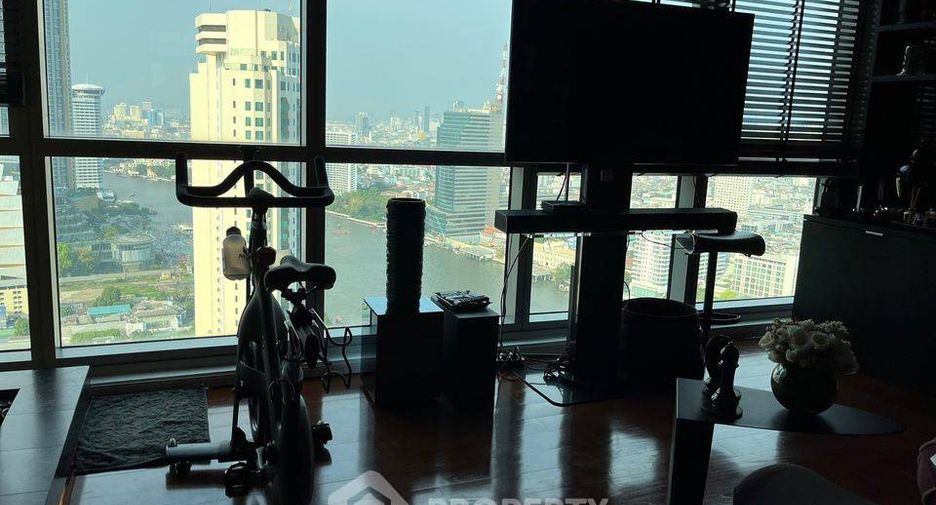 For sale 3 bedrooms condo in Sathon, Bangkok