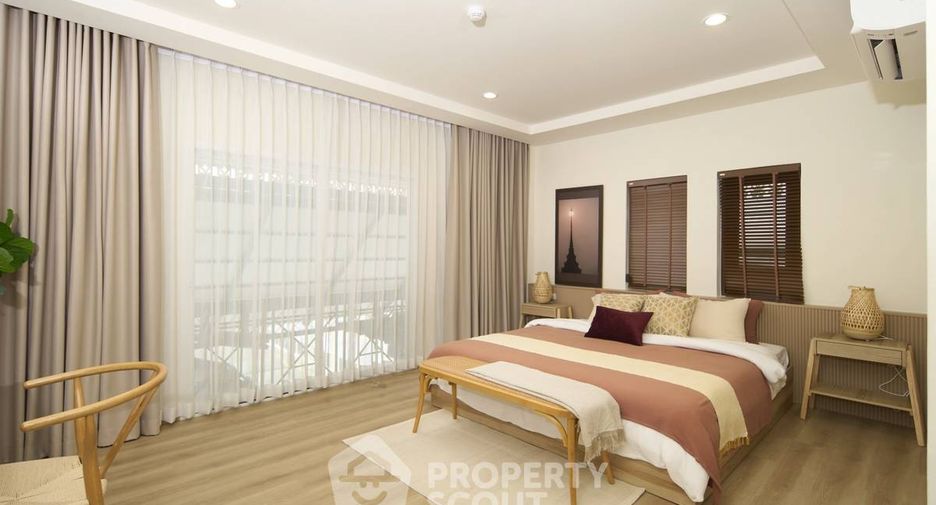For sale 2 bedrooms condo in Samphanthawong, Bangkok