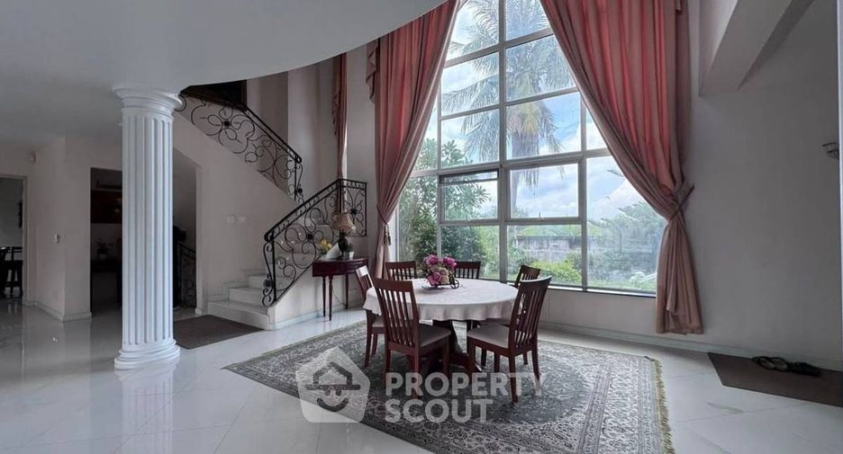 For sale 6 bedrooms house in East Pattaya, Pattaya