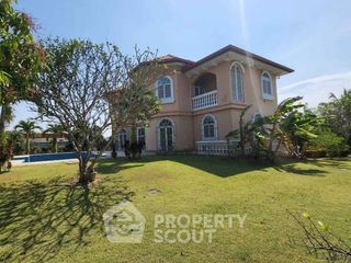 For sale 6 bedrooms house in Bang Lamung, Chonburi
