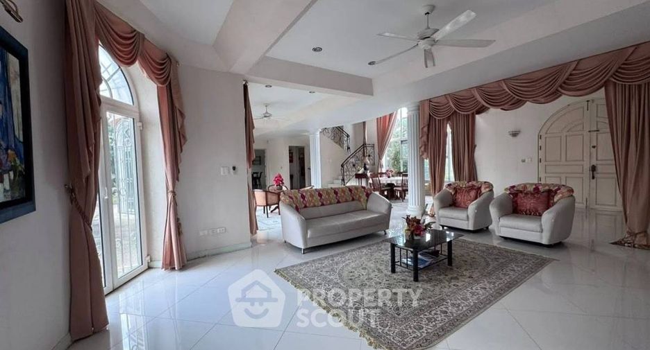 For sale 6 bedrooms house in East Pattaya, Pattaya