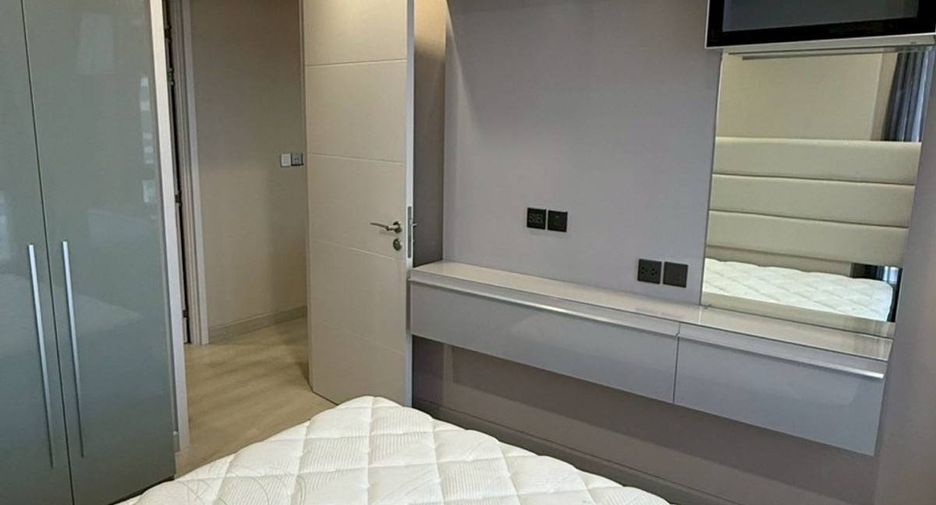 For sale 3 bedrooms condo in Phaya Thai, Bangkok