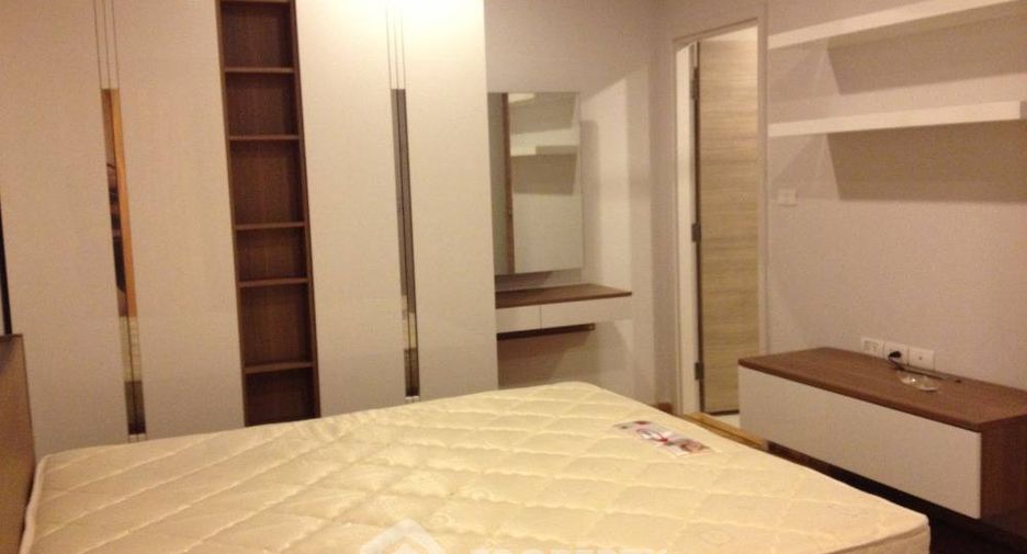 For sale 2 bedrooms condo in Khlong San, Bangkok