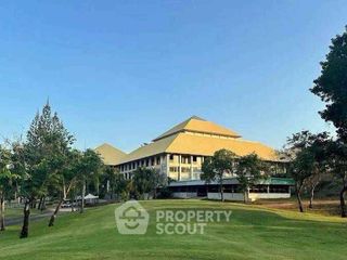 For sale 5 bedrooms house in Bang Lamung, Chonburi