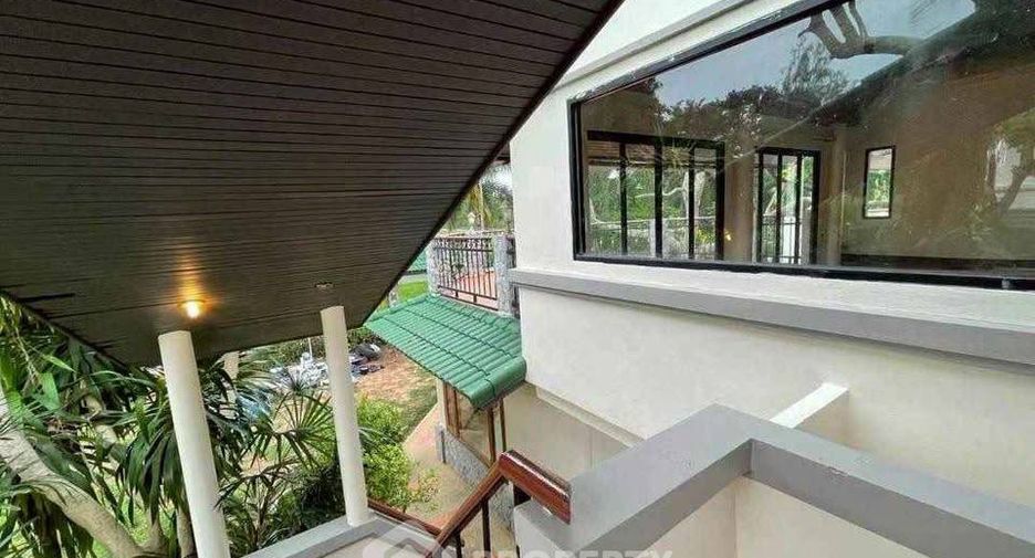 For sale 5 bedrooms house in Huay Yai, Pattaya