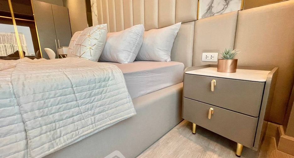 For sale 1 bed condo in Phaya Thai, Bangkok