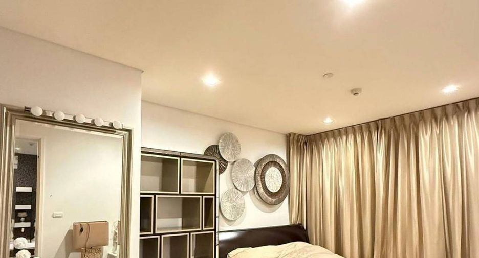 For sale 2 bedrooms condo in Watthana, Bangkok