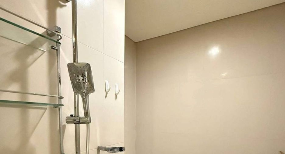 For sale 2 bedrooms condo in Watthana, Bangkok