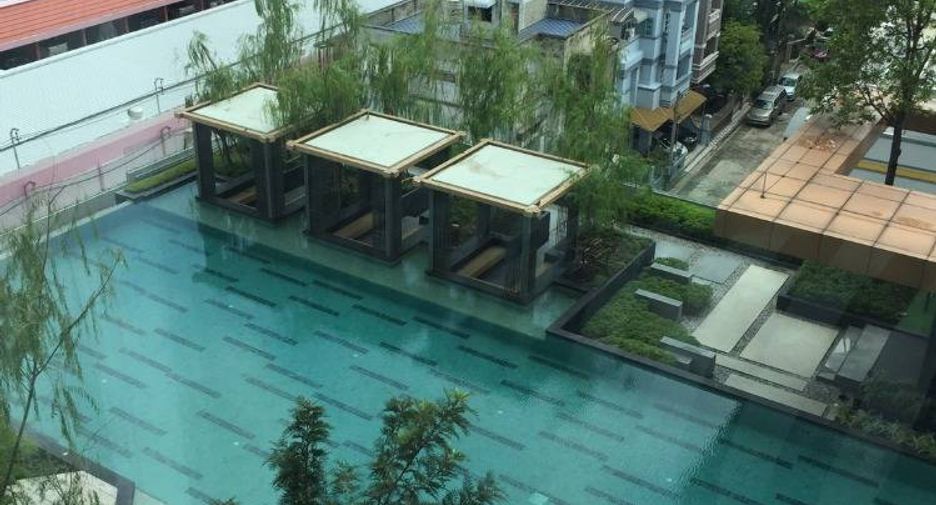 For sale 1 bed condo in Bang Phlat, Bangkok