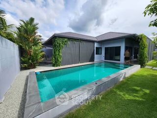For sale 2 ベッドルーム villa in Bang Lamung, Chonburi