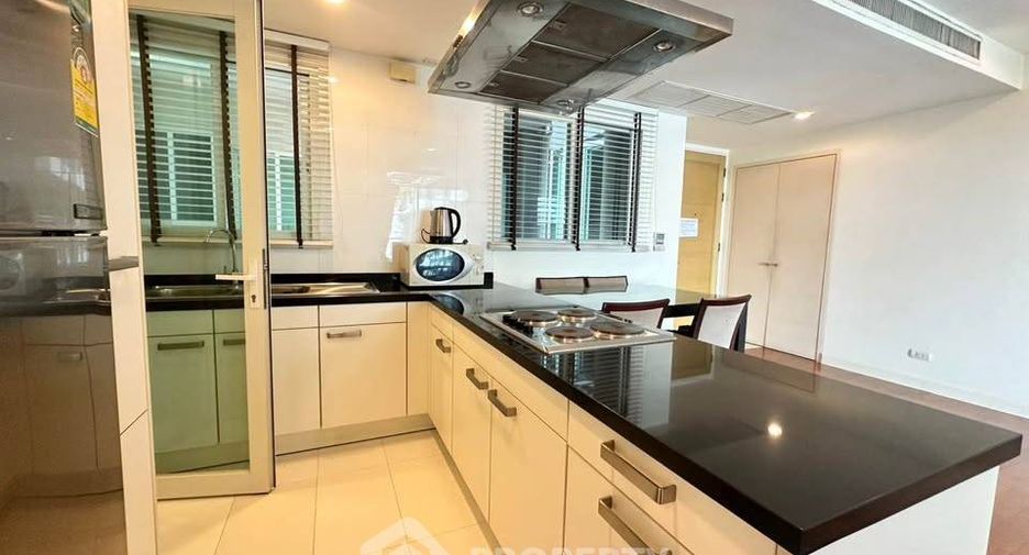 For sale 2 bedrooms condo in Watthana, Bangkok