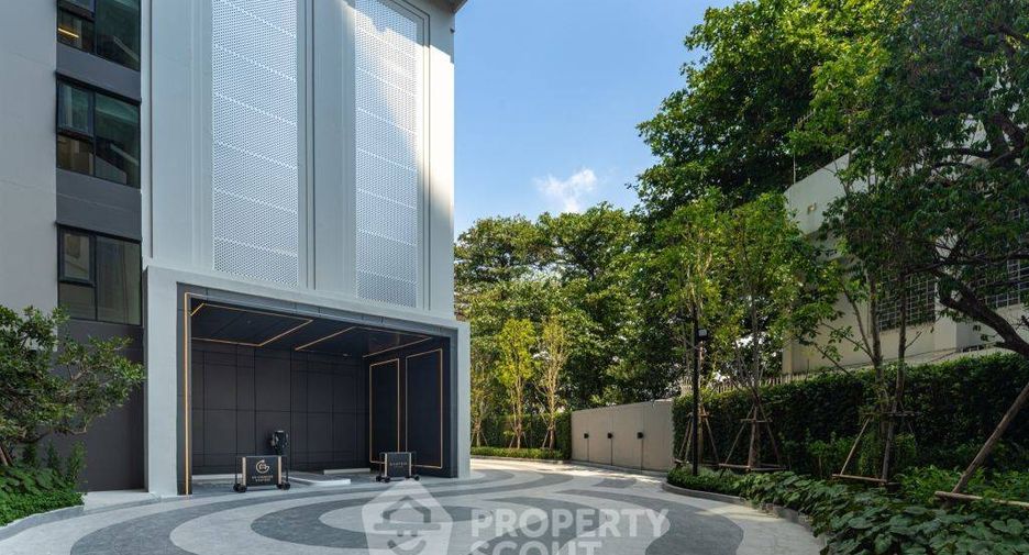 For sale 1 bed condo in Si Racha, Chonburi
