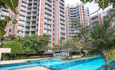 For sale 3 bedrooms condo in Yan Nawa, Bangkok
