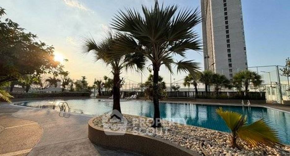 For sale 2 bedrooms condo in Bang Phlat, Bangkok