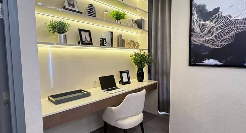 For sale 2 bedrooms condo in Khlong Toei, Bangkok