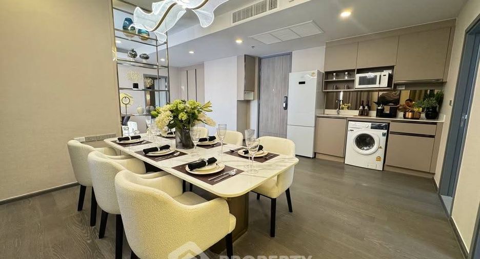 For sale 2 bedrooms condo in Khlong Toei, Bangkok