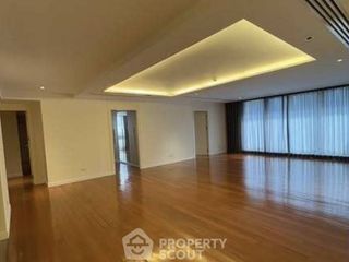 Wohnung zum Kauf mit 3 Zimmer in Watthana, Bangkok