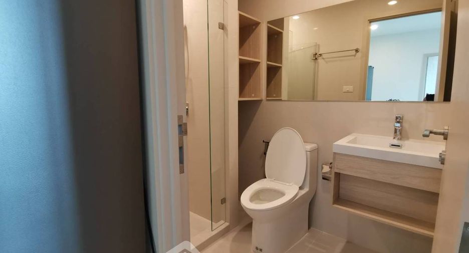 For rent and for sale 2 bedrooms condo in Huai Khwang, Bangkok