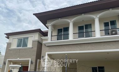 For sale 5 bedrooms house in Taling Chan, Bangkok